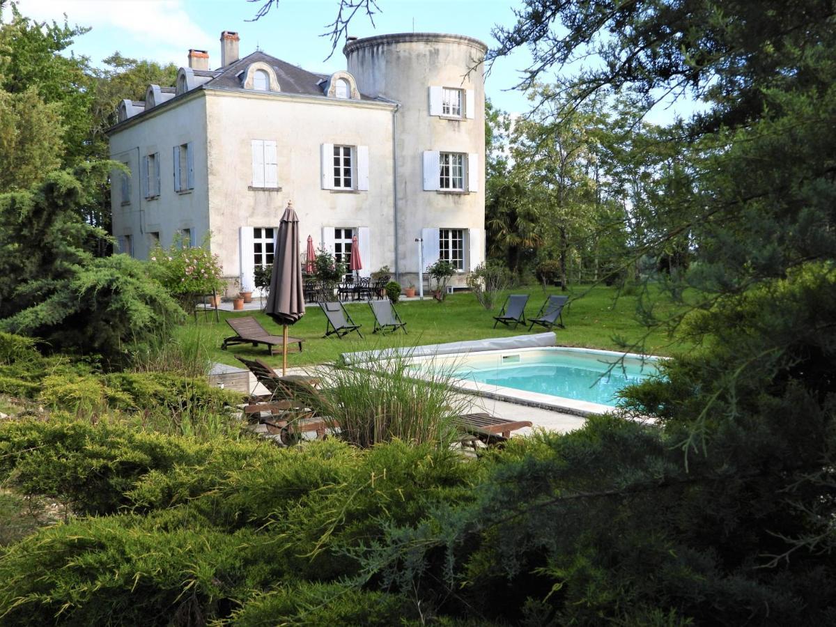 Chateau De La Comtesse Saint-Martin-Petit Bagian luar foto